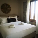 Gems Of Pinakates Villa *