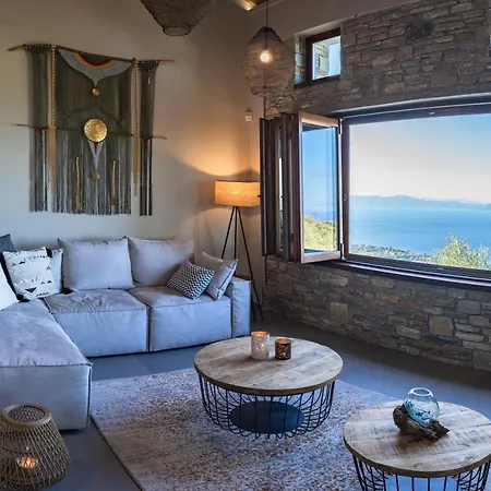 Willa Gems Of Pinakates Pinakátai