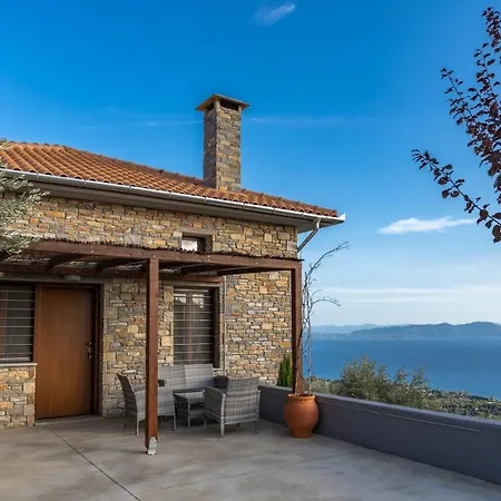 Gems Of Pinakates Villa