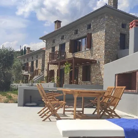 Gems Of Pinakates Pinakátai