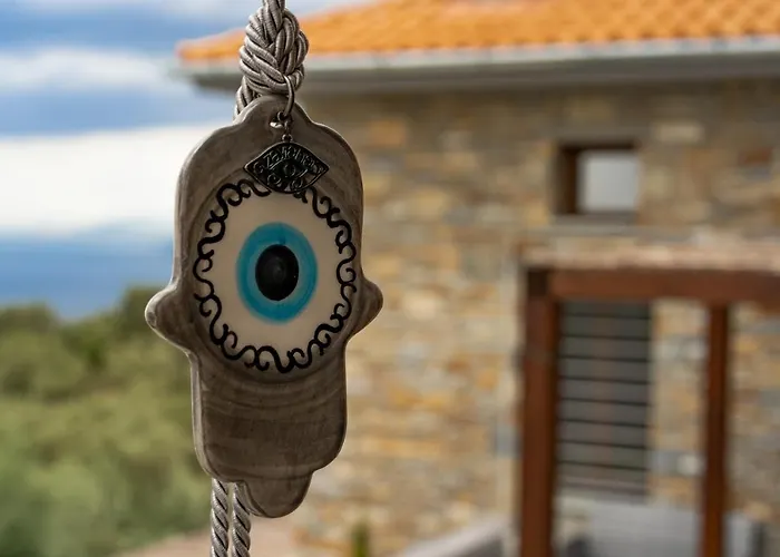 Gems Of Pinakates Willa *