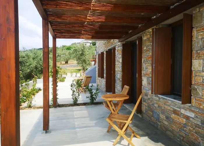 Willa Gems Of Pinakates